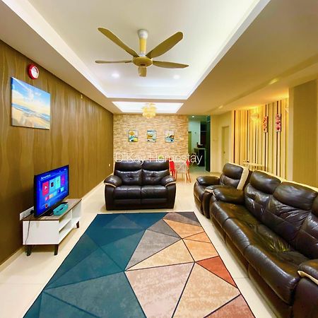 4 Bedrooms Homestay, Fully Aircond In Sendayan By D'Kay Homes I 10-15 Pax Seremban Zewnętrze zdjęcie