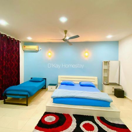 4 Bedrooms Homestay, Fully Aircond In Sendayan By D'Kay Homes I 10-15 Pax Seremban Zewnętrze zdjęcie